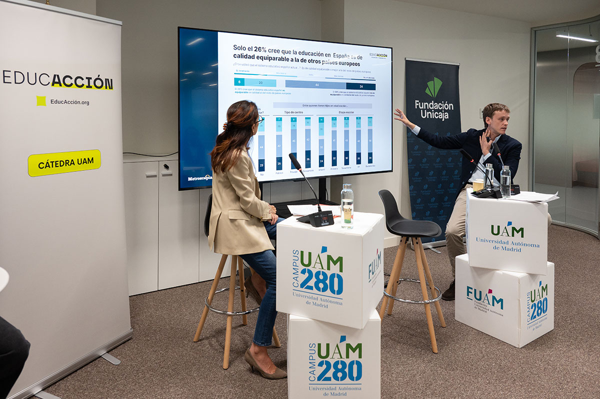 Conferencia cátedra